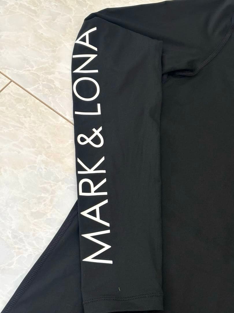 美品 MARK&LONA モックネック　長袖カットソー　　46 ブラック