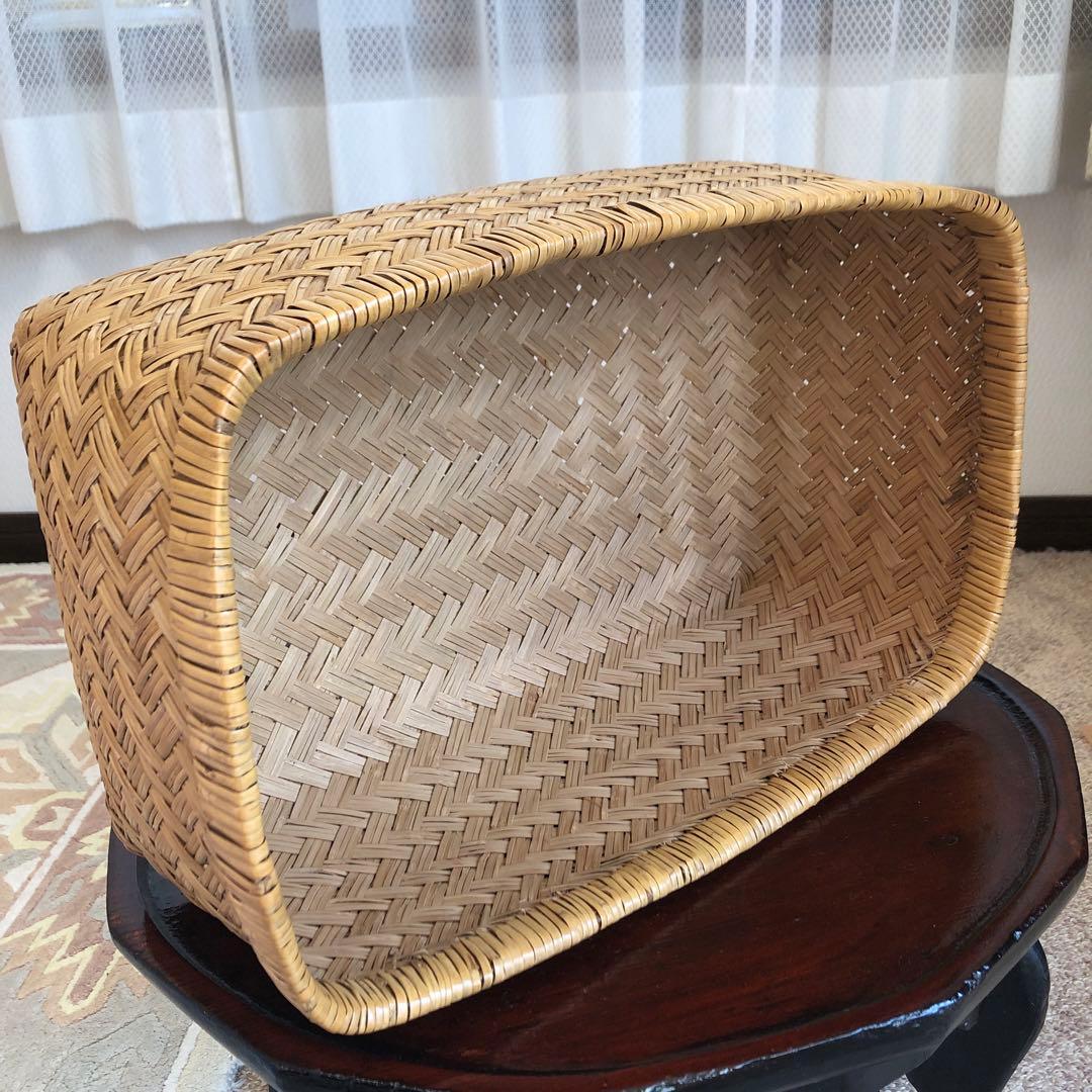 鳥越の竹細工　小行李　約38㎝×25㎝×17㎝ 鈴竹　フタなし　レトロ　レア