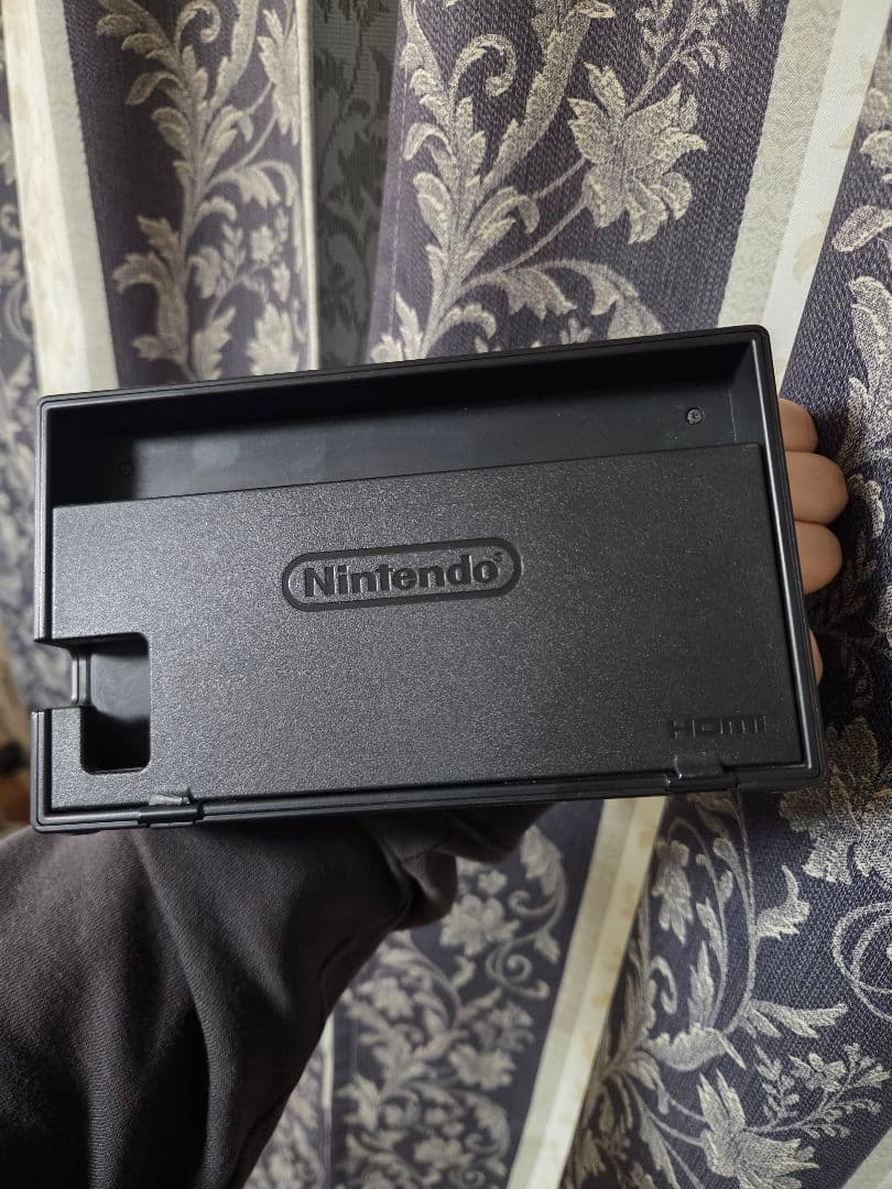 Nintendo Switch 赤本体