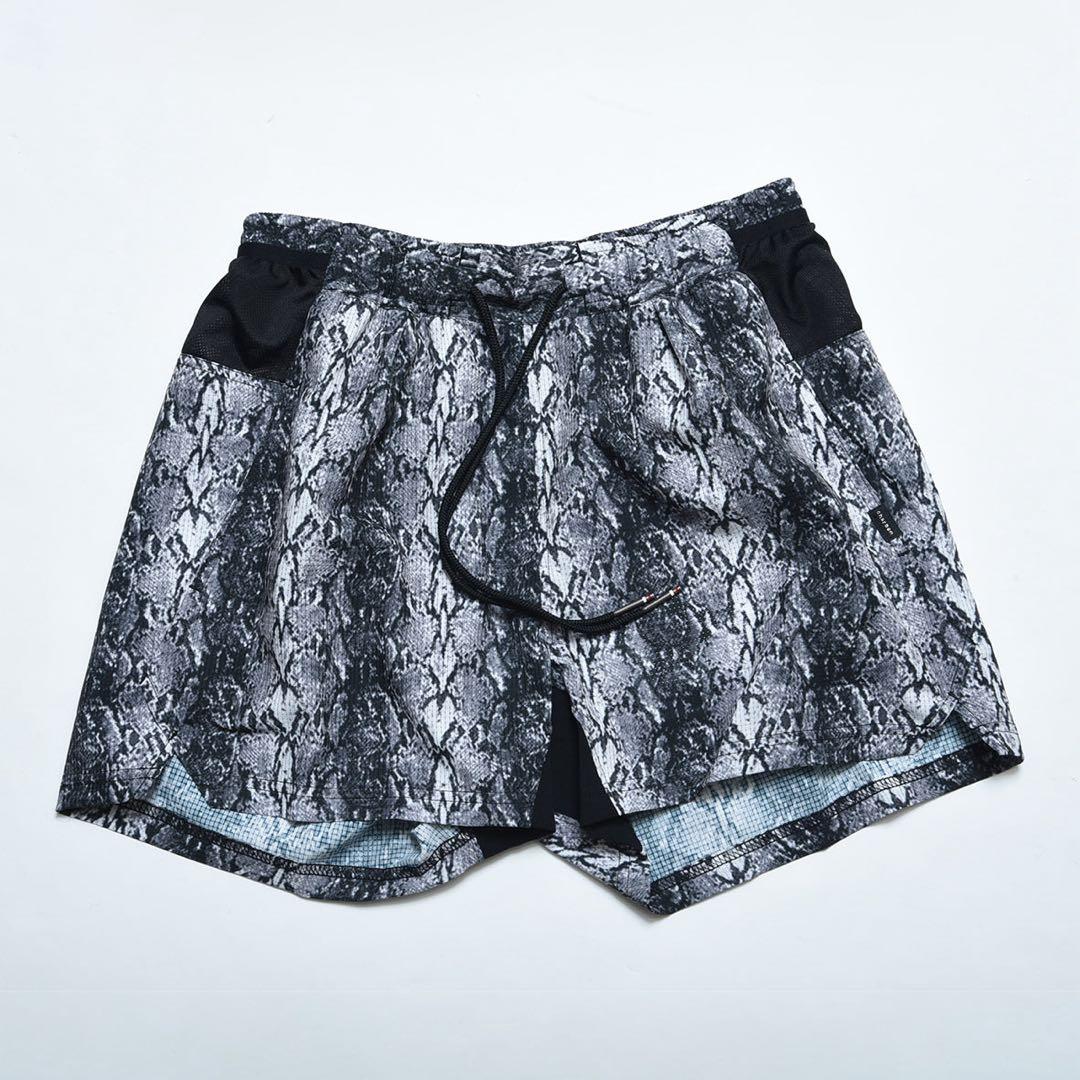 ウォーキング・ランニングウェア PYTHON PATTERN 7 POCKETS RACING SHORTS