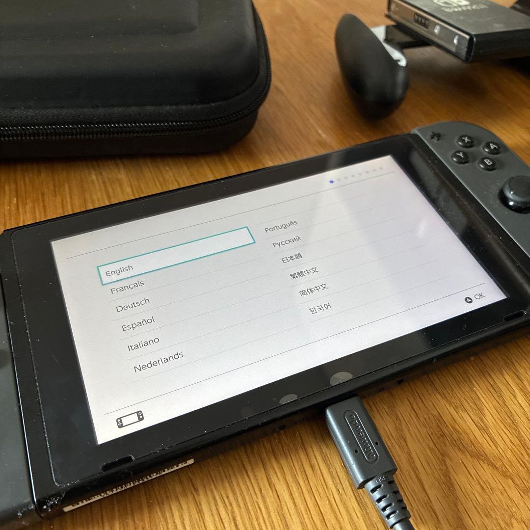 Nintendo Switch （ケース、スティック修理キット付き）