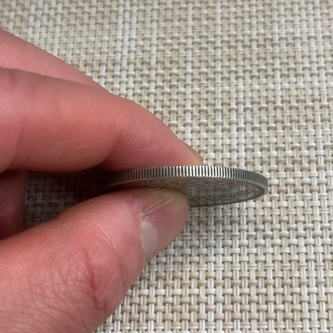 中華民国三年 袁世凱像壹圓 中国古銭 蔵出 26.8g 銀貨