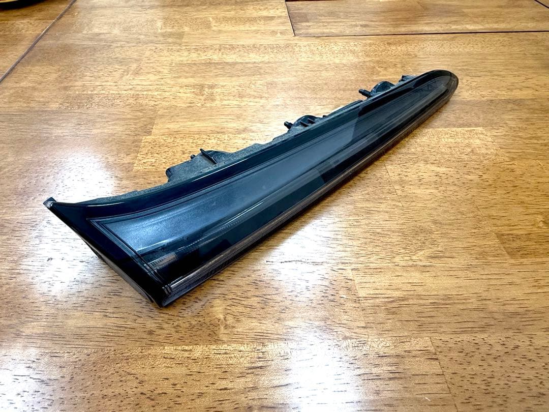 最終値下げトヨタ　50 52 プリウス　PHV GR スポーツ　テールライト