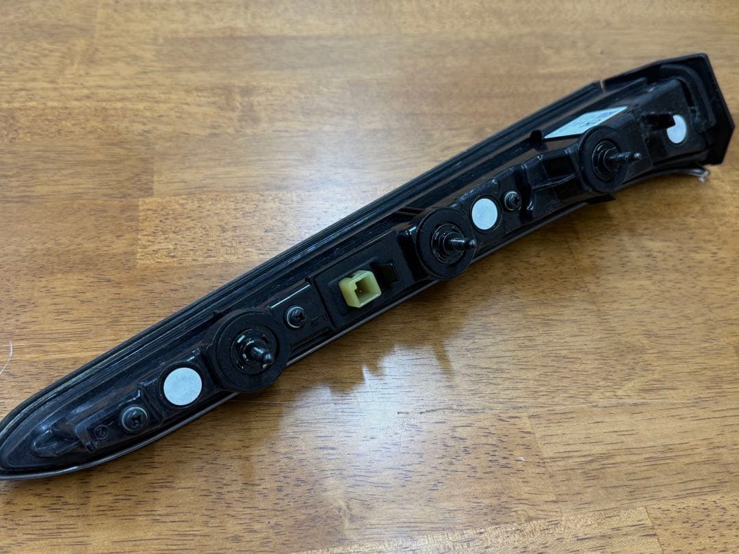 最終値下げトヨタ　50 52 プリウス　PHV GR スポーツ　テールライト
