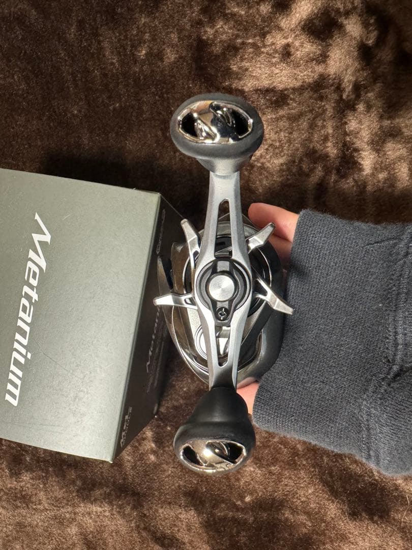 SHIMANO シマノ 20メタニウム ベイトリール シルバー 右ハンドル