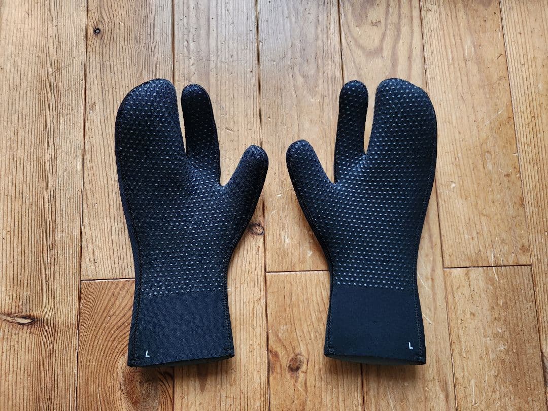 ＜新品・送込＞S　ドットロブスターグローブ　３ｍｍ　S＆M＆Ｌ