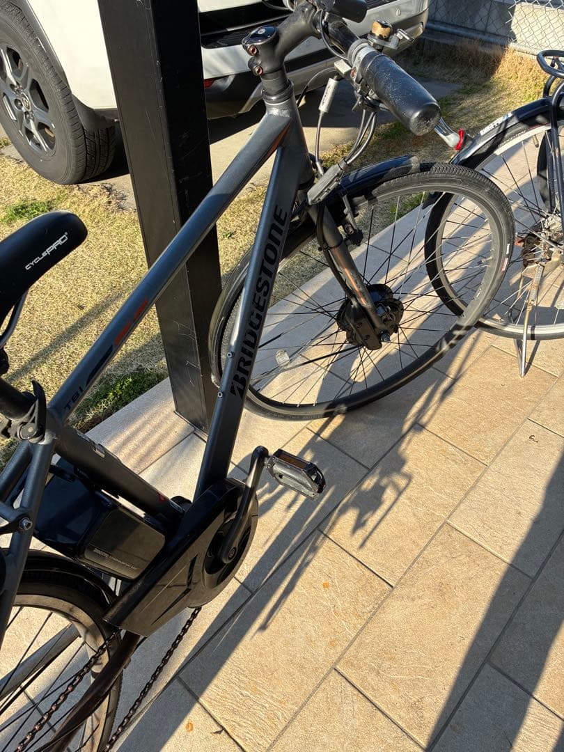 ブリヂストン 電動アシスト自転車 スポーツタイプ ブラック　TB1e