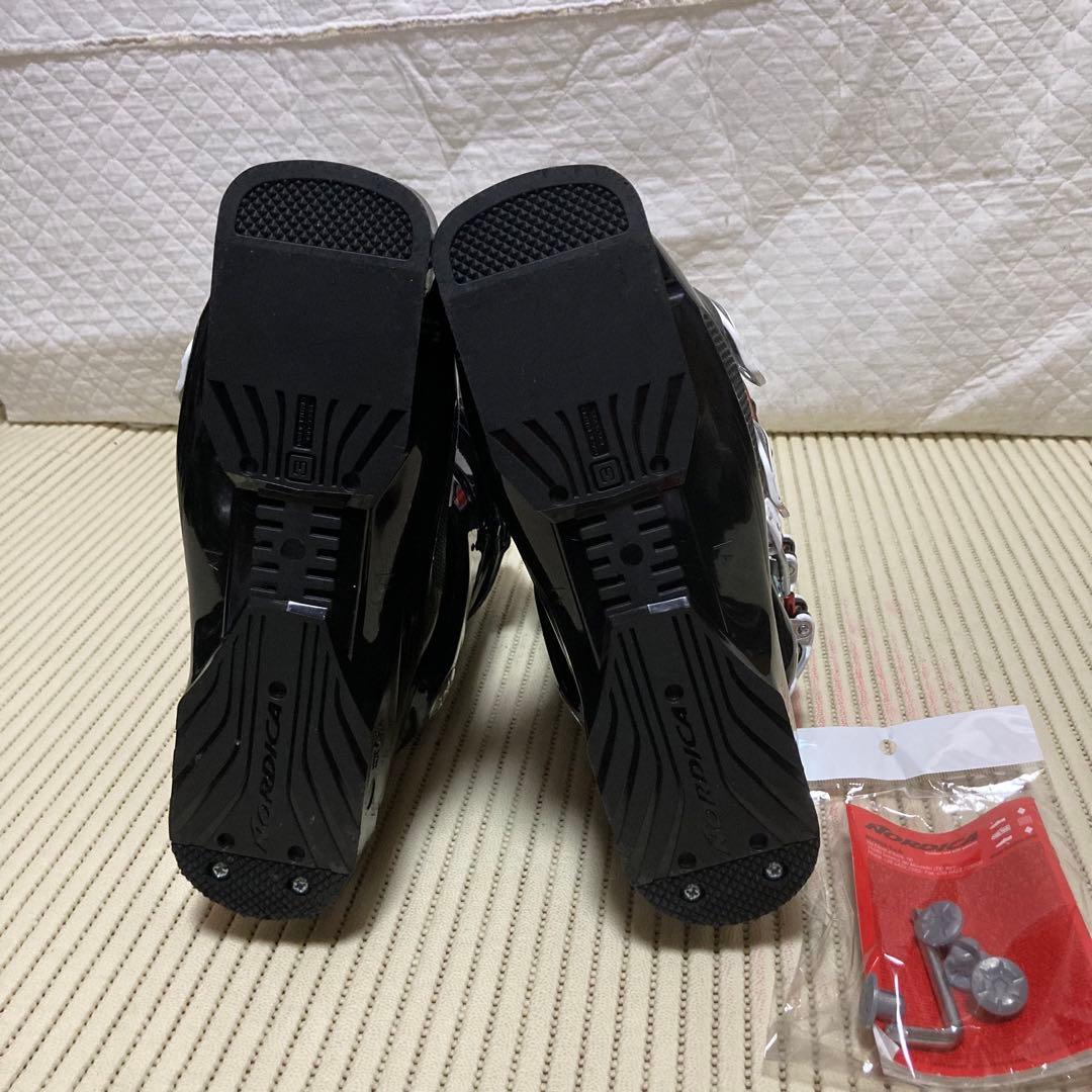 美品　NORDICA スキーブーツ　DOBERMANN120 22.5cm