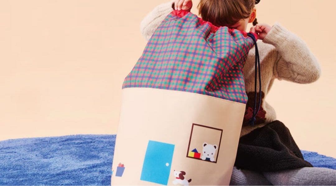 ファミリア　familiar　ノベルティ　収納袋　新品未使用　赤チェック