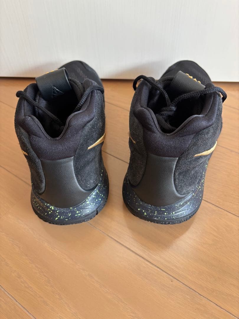 ぷ*る様 Nike Kyrie 4