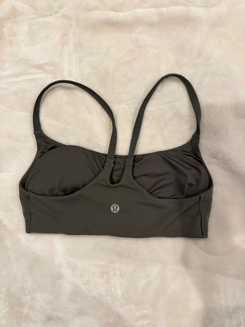 あ*ん様 ルルレモン レギンス&ブラトップ セット Army Green 色
