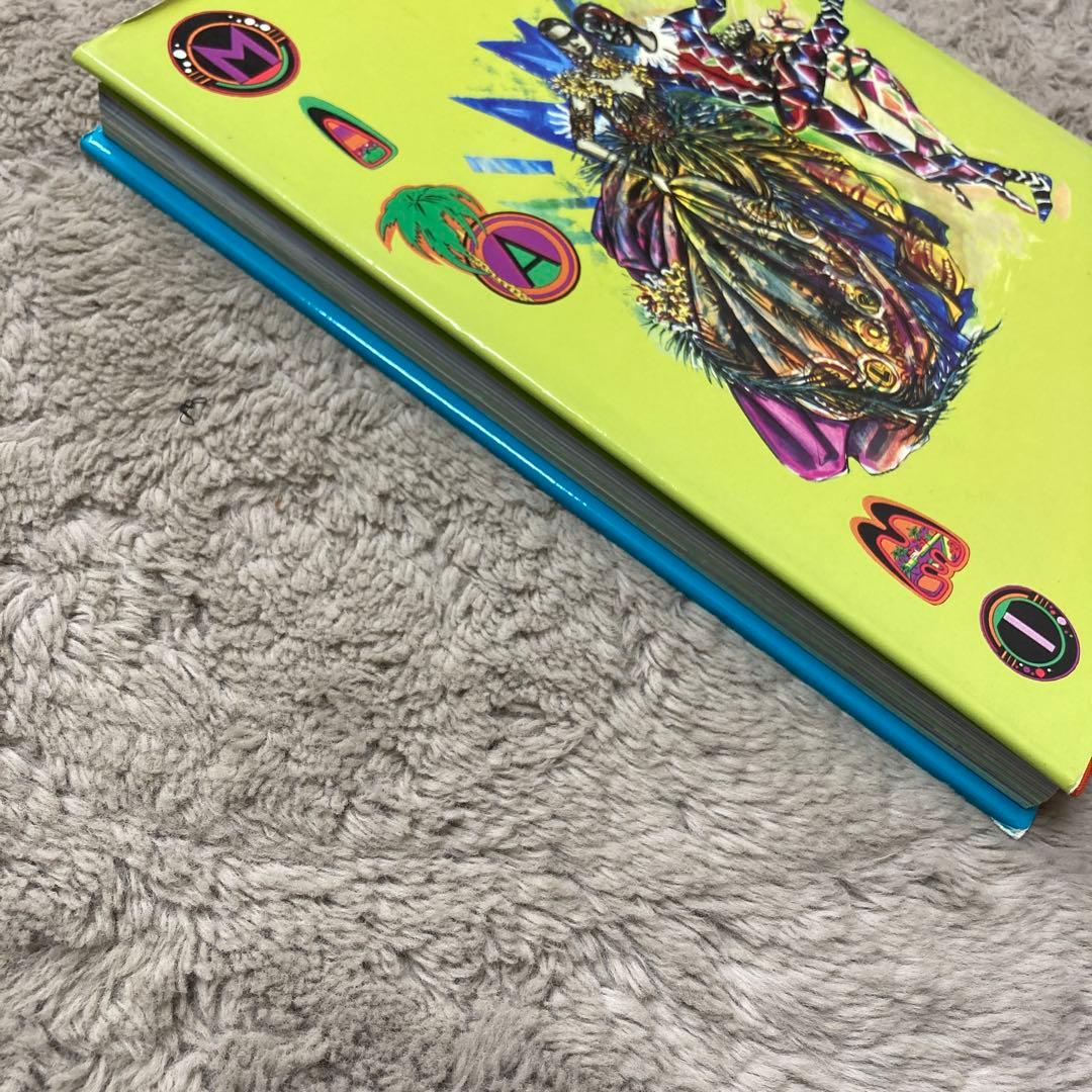SOUTH BEACH Stories ヴェルサーチ作品集　洋書