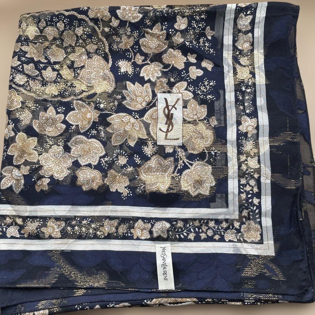 YvesSaintLaurent シルクスカーフ金糸入り　 ペイズリー　124㎝
