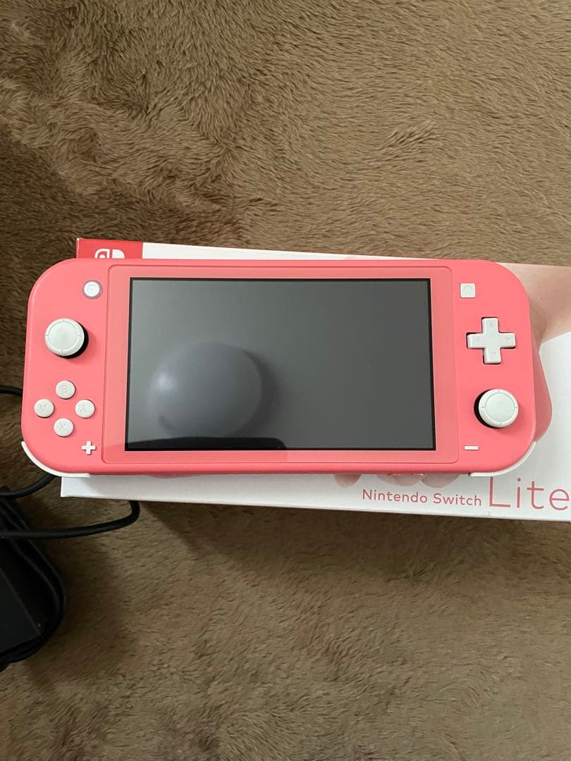 Nintendo Switch Lite 本体 【色】コーラル　ピンク