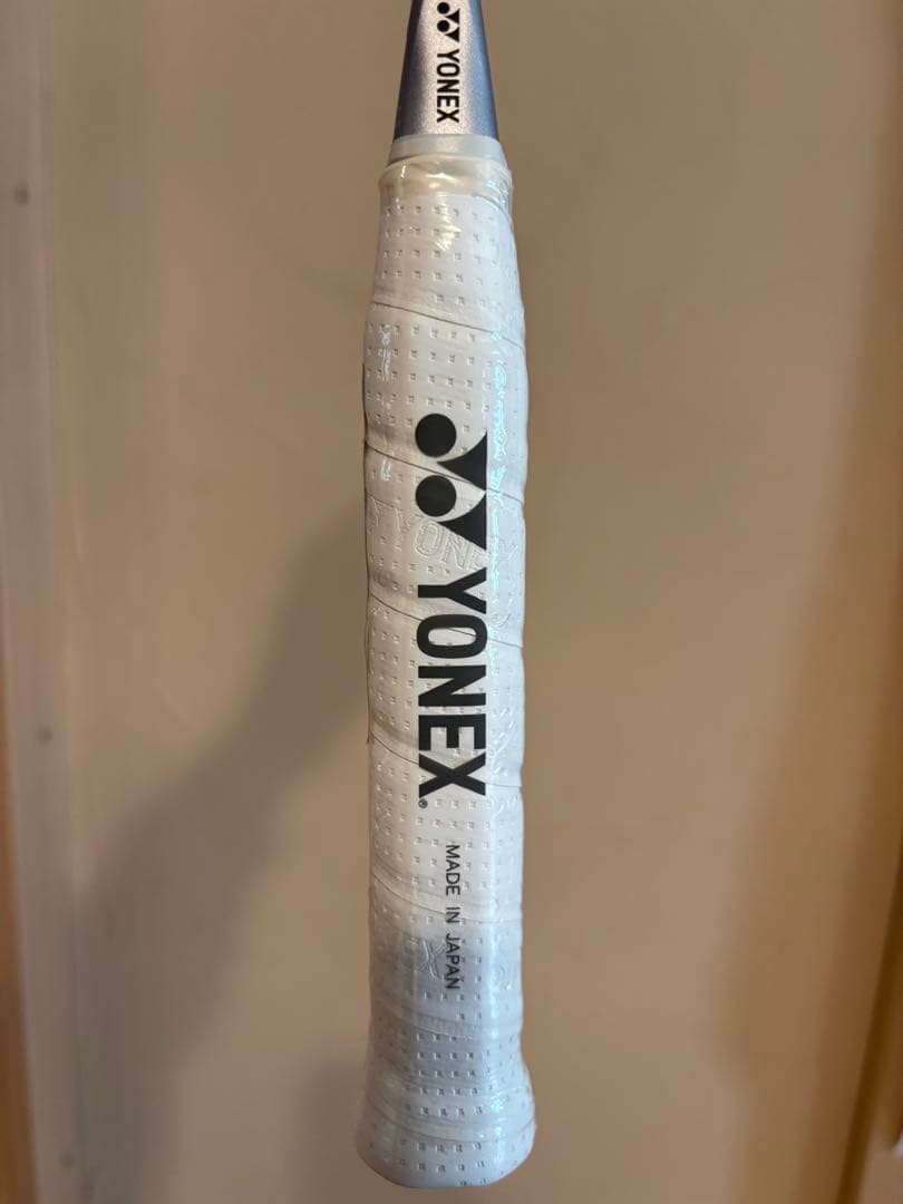 【新品未使用】YONEX アストロクス88D PRO3代目 4UG5