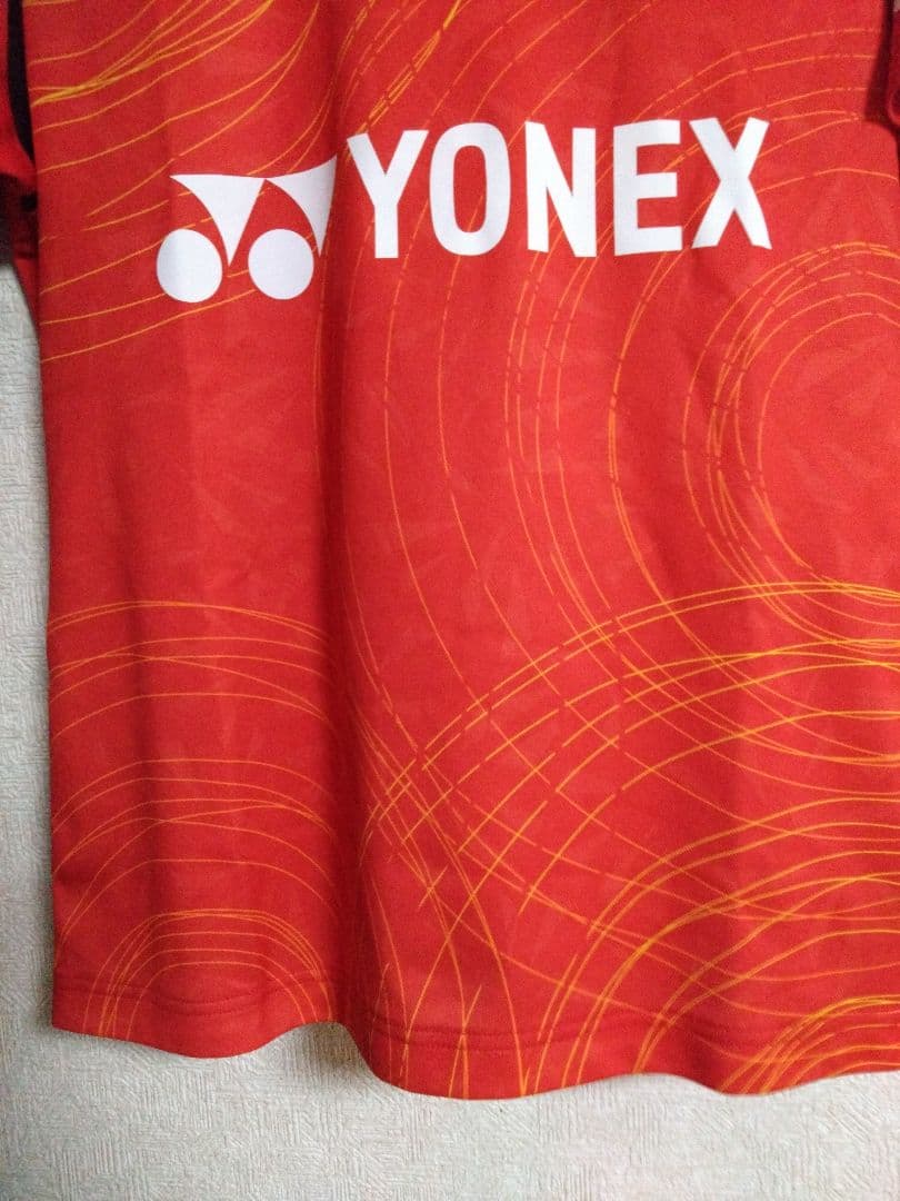 YONEXヨネックス　ウィメンズ　非売品希少　レッド系ゲームウェア　L