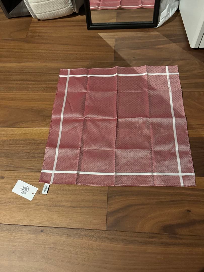 HERMES ハンカチ　ジャカードH 箱付き　新品　ボルドー