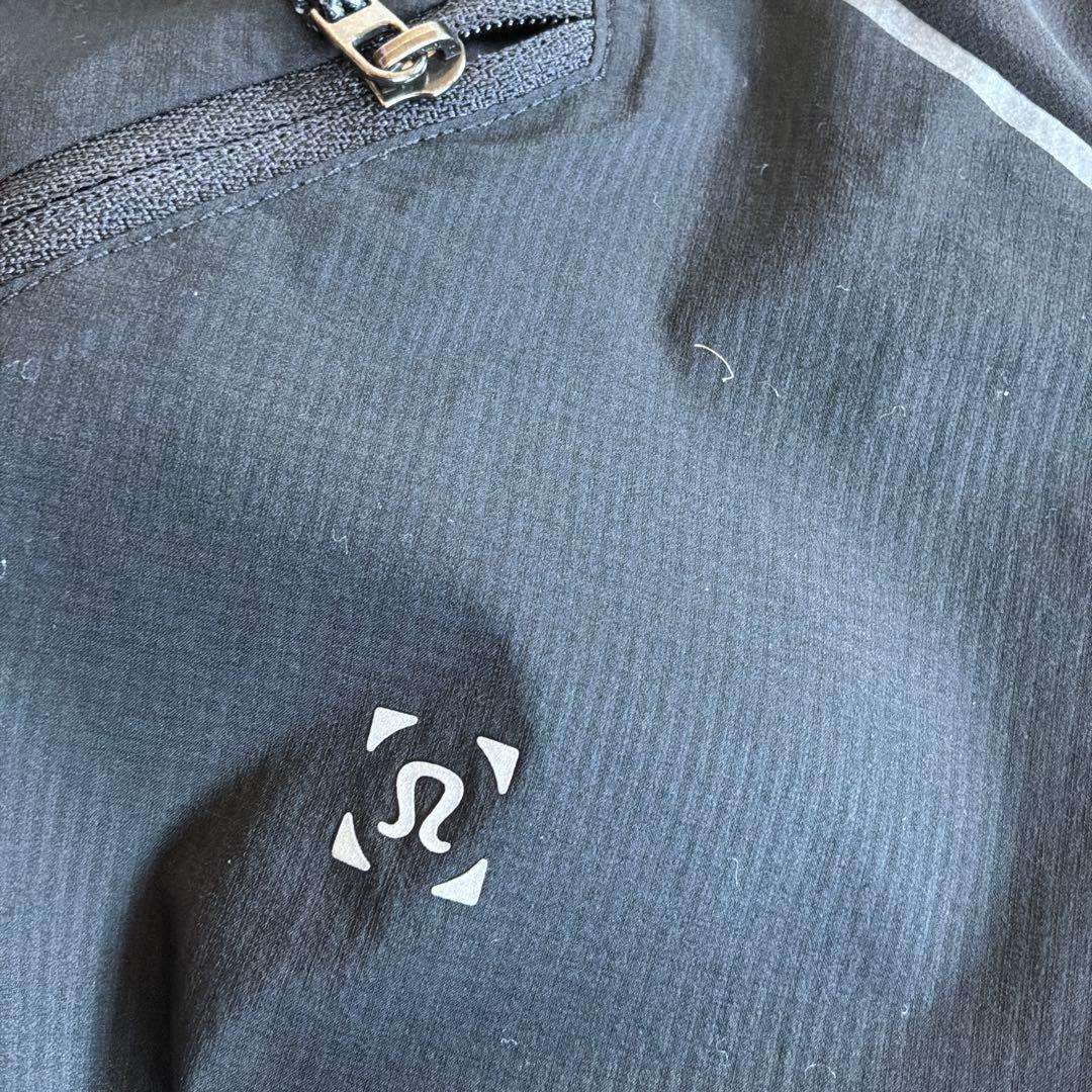 ルルレモン　lululemon ブラック サイクルジャケット メンズ　Sサイズ