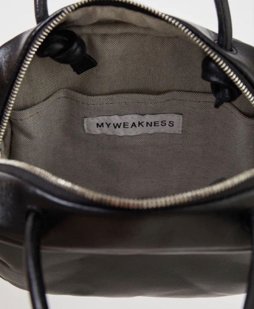 MYWEAKNESS スカラバッグ ともさかりえ　ブラック