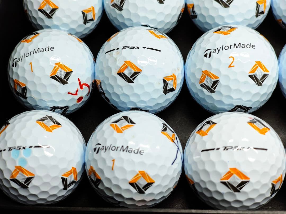 ✨美品✨TaylorMade TP5x('24) Pix ゴルフボール 2ダース