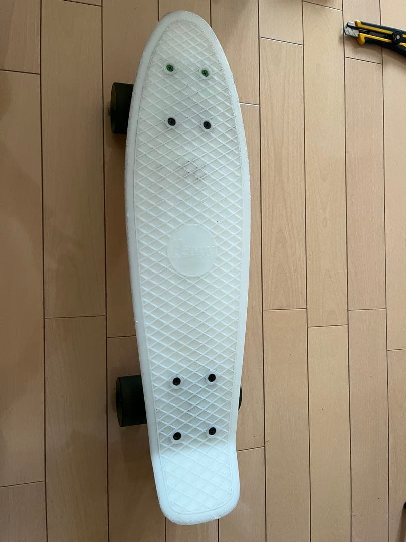 ペニー　グロウ　スケートボード