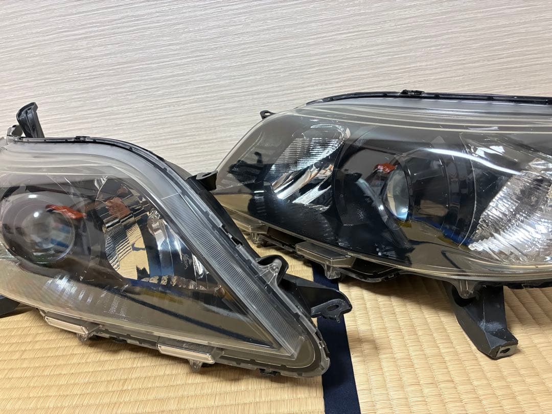 30 シエナ 35 純正ヘッドライト インナーブラック 前期 DRL 日本道路用