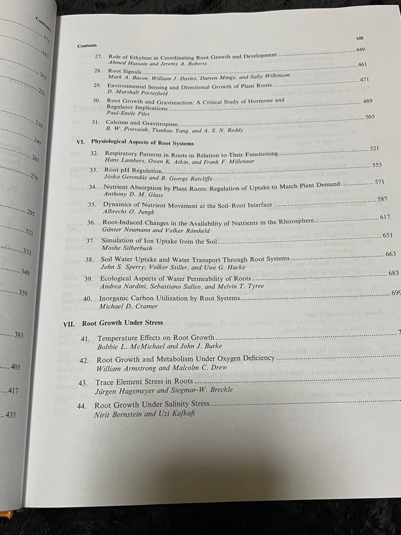 PLANT ROOTS THIRD EDITION REVISED 洋書