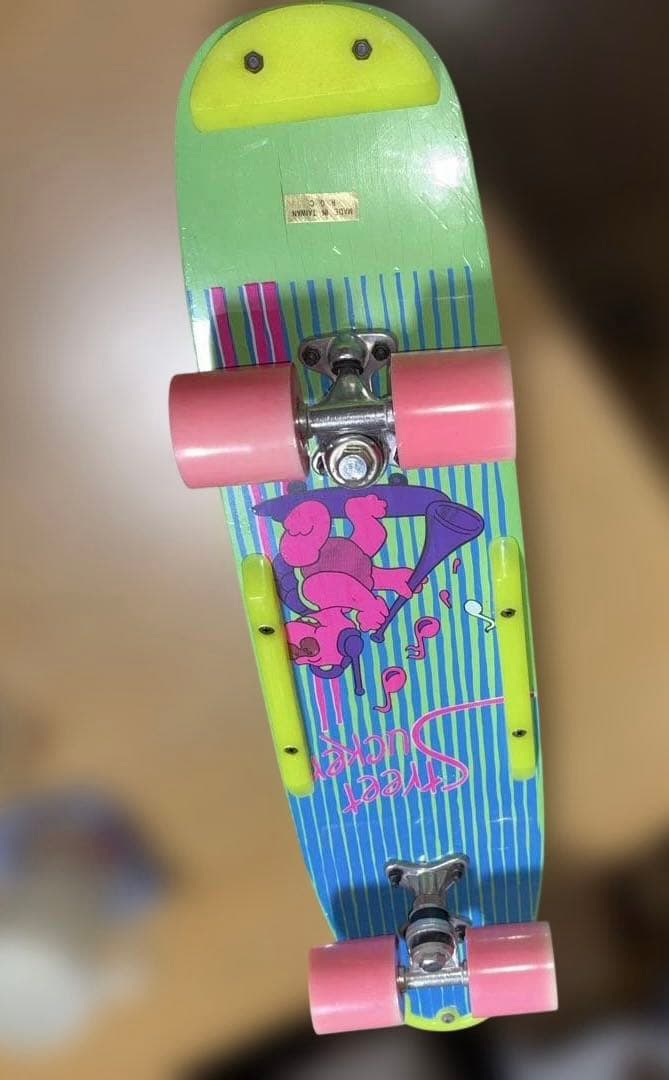 昭和レトロ　カラフルスケートボード ピンクホイール　こども用