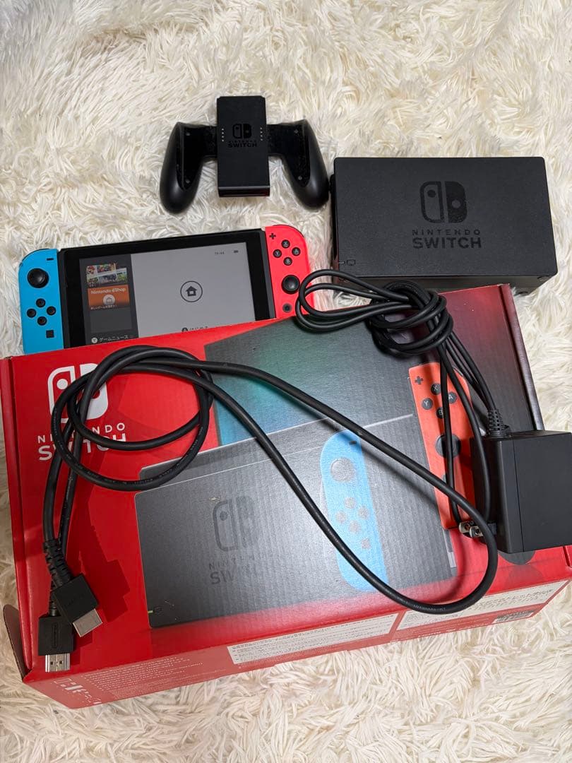 ニンテンドー　スイッチ　美品