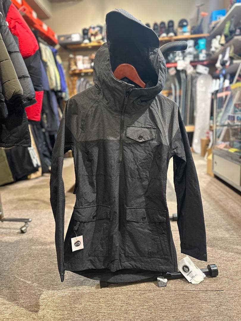 VOLCOM スノーボードウエアー　展示品　Ｓサイズ