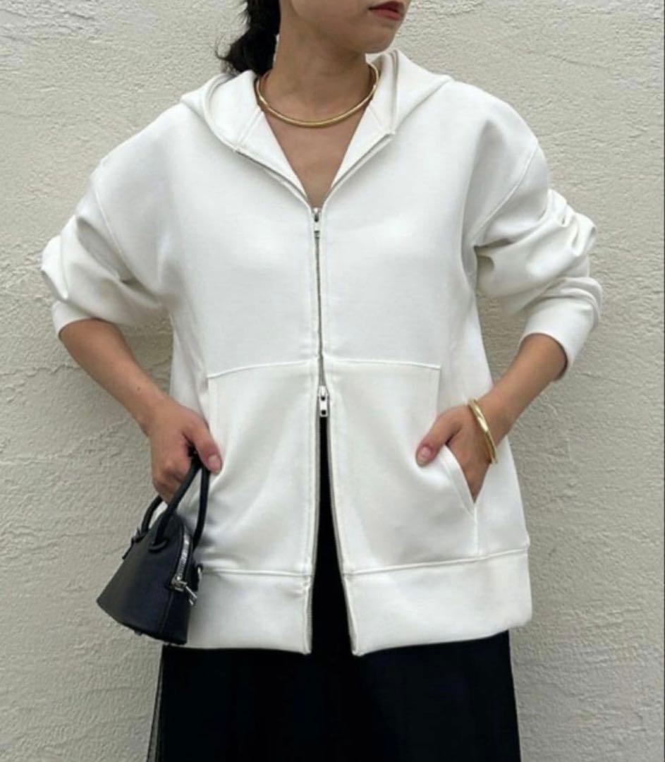 【美品】Loungedress ポンチパーカー　白