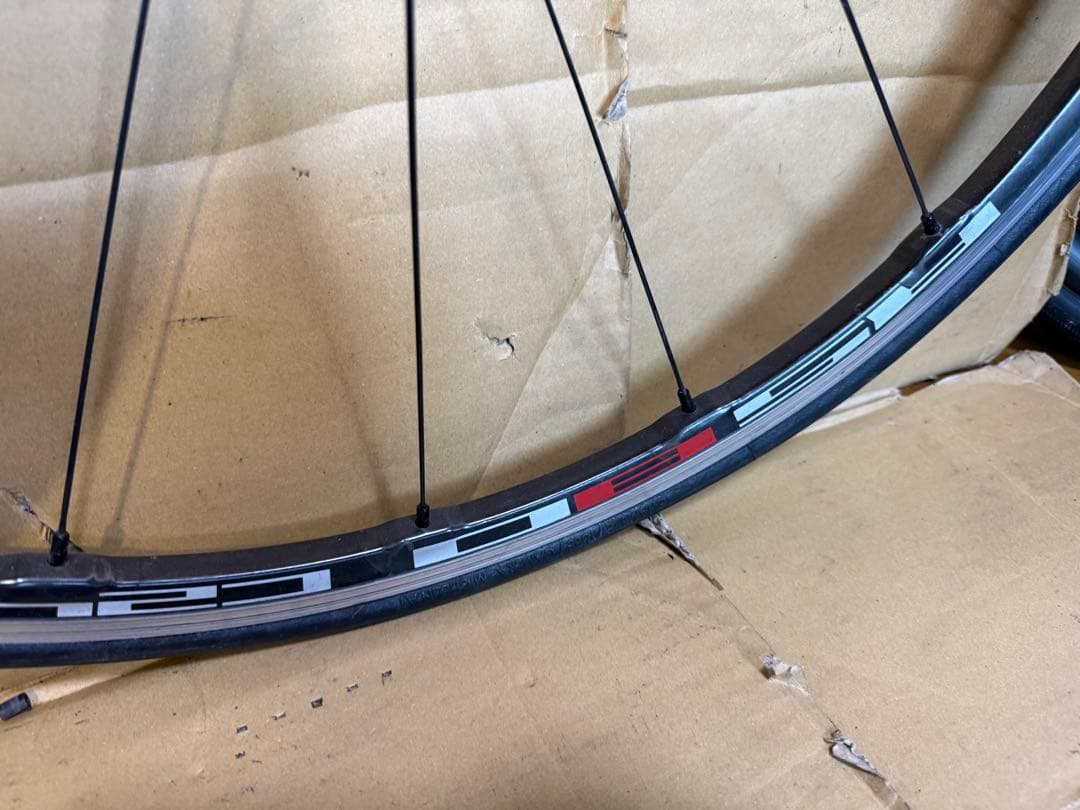 シマノ　WH-RS80 C24 カーボンホイール