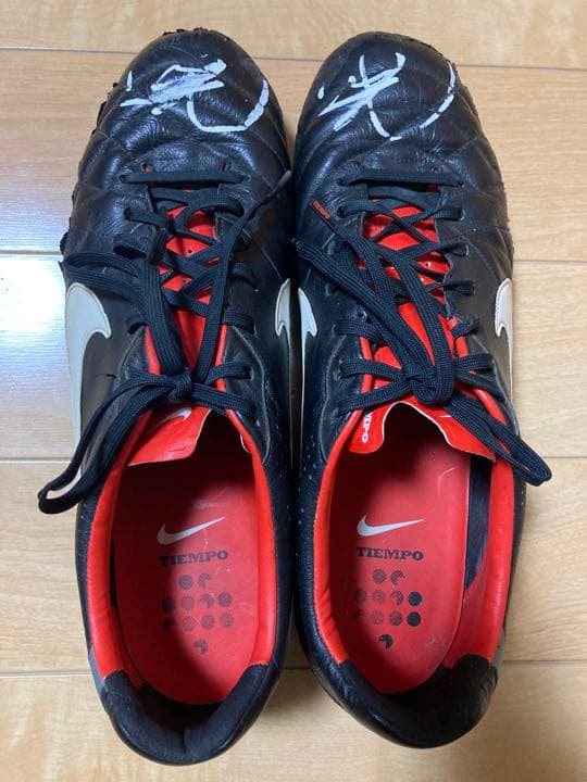 佐藤昭大選手　実使用サイン入りスパイク　鹿島在籍時