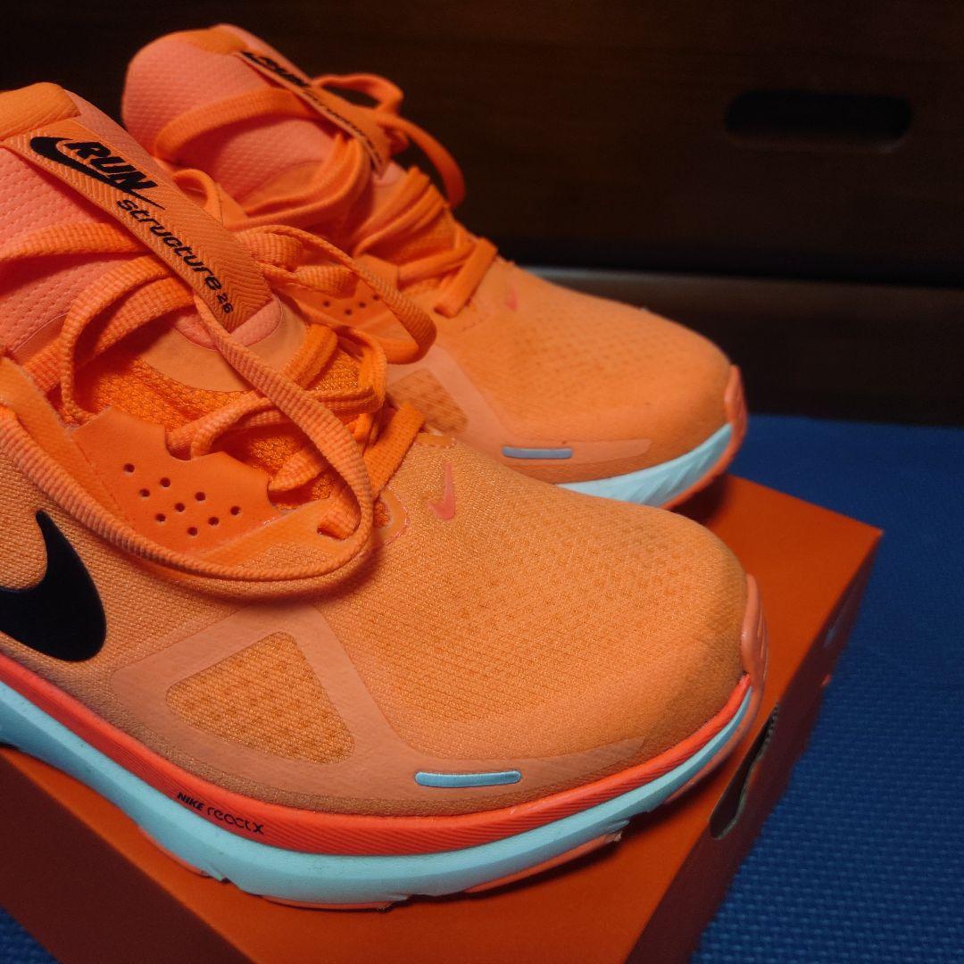 NIKE ストラクチャー26