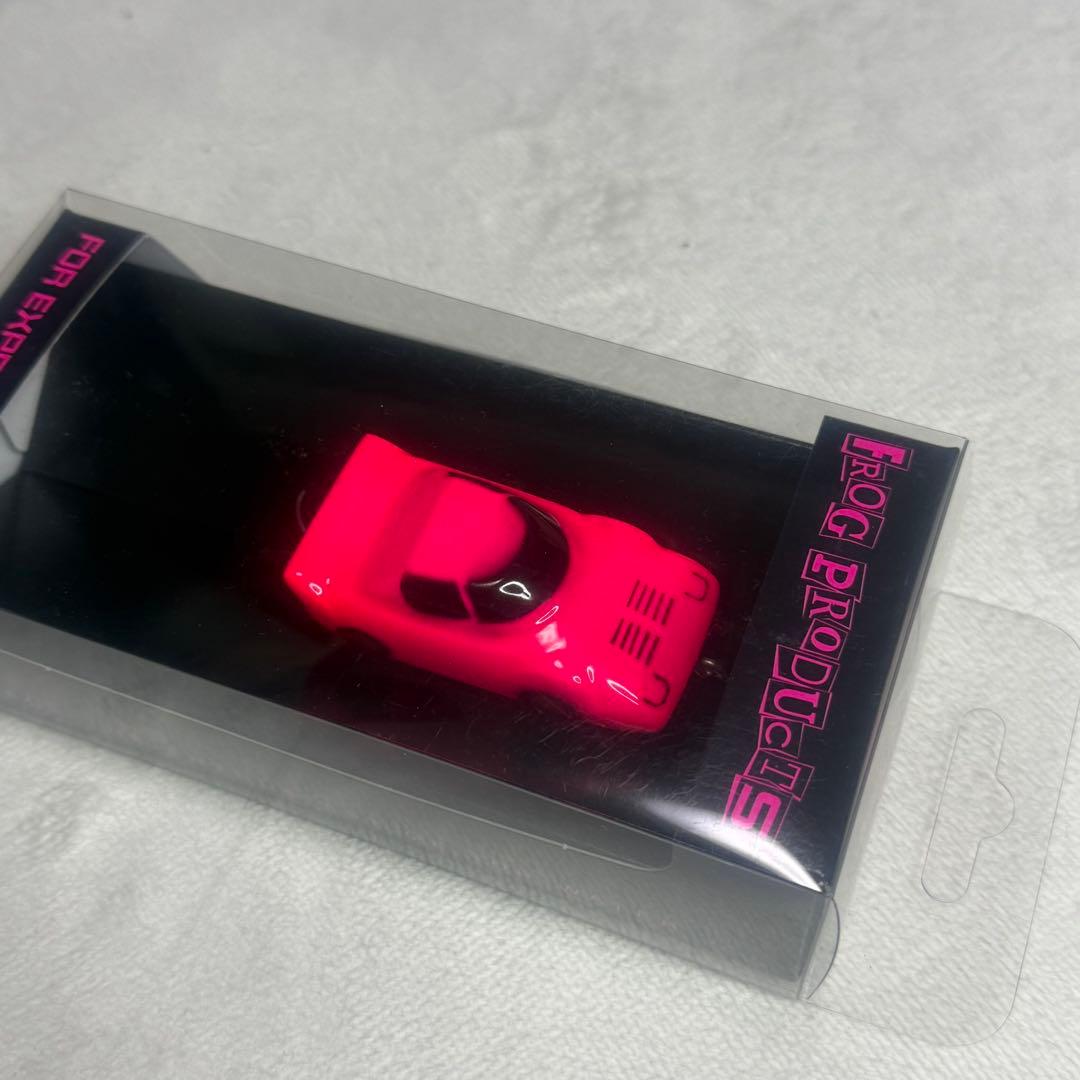 トイズ　フロッグプロダクツ　ランチョウストライク　即完売の蛍光ピンクスーパーカー