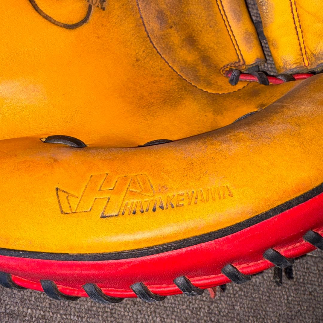 tomoハタケヤマキャッチャーミット左投げ用 中古　久保田スラッガーミット