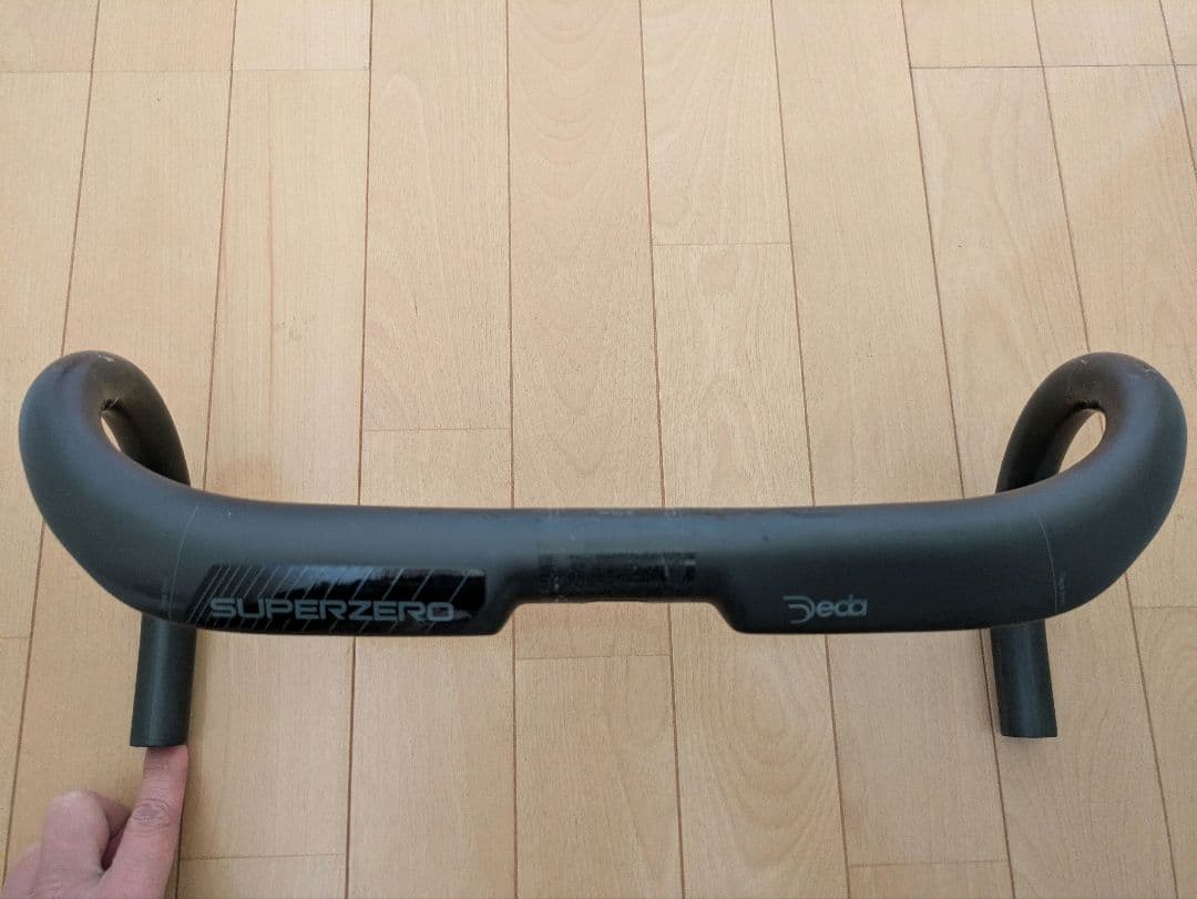 Deda Superzeroカーボンハンドルバー 420mm