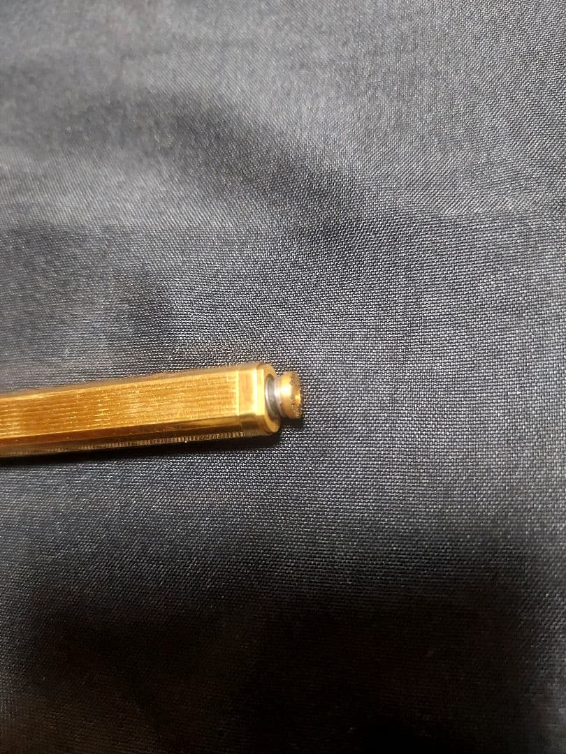 Dunhill　金色　ゴールド色　ノック式　ボールペン　ダンヒル