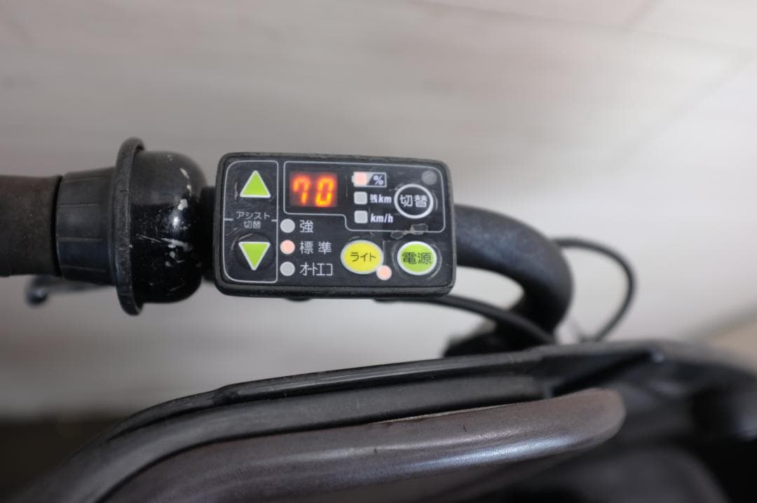 BS　Bikke　20インチ3段　8.7Ah（4点灯）充電器あり