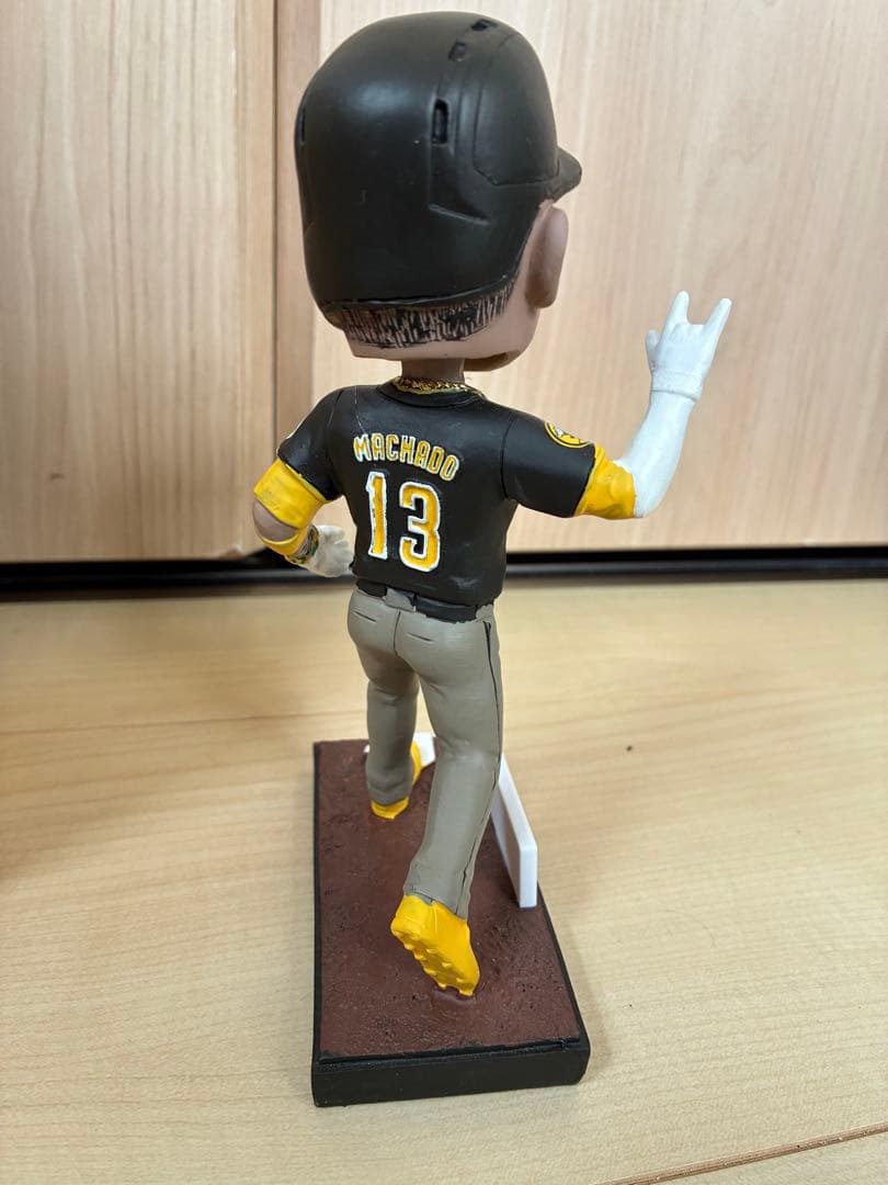マチャド　ボブルヘッド　パドレス　Machado MLB