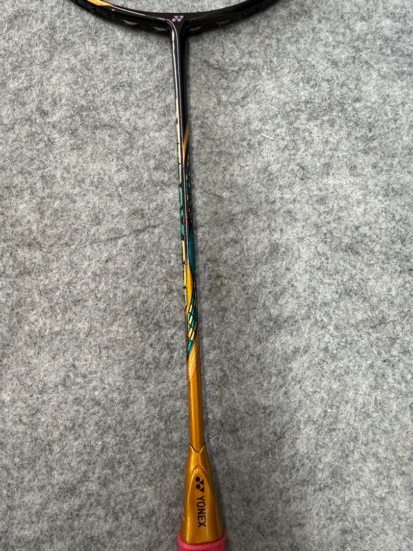 バドミントンラケット AX88 dサイズ5