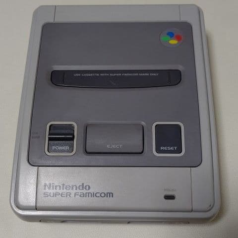 スーパーファミコン　本体+カセット3個セット