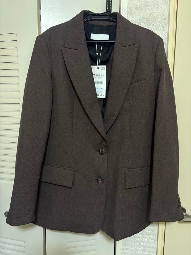 値下げ中！zara バックスリットブレザー