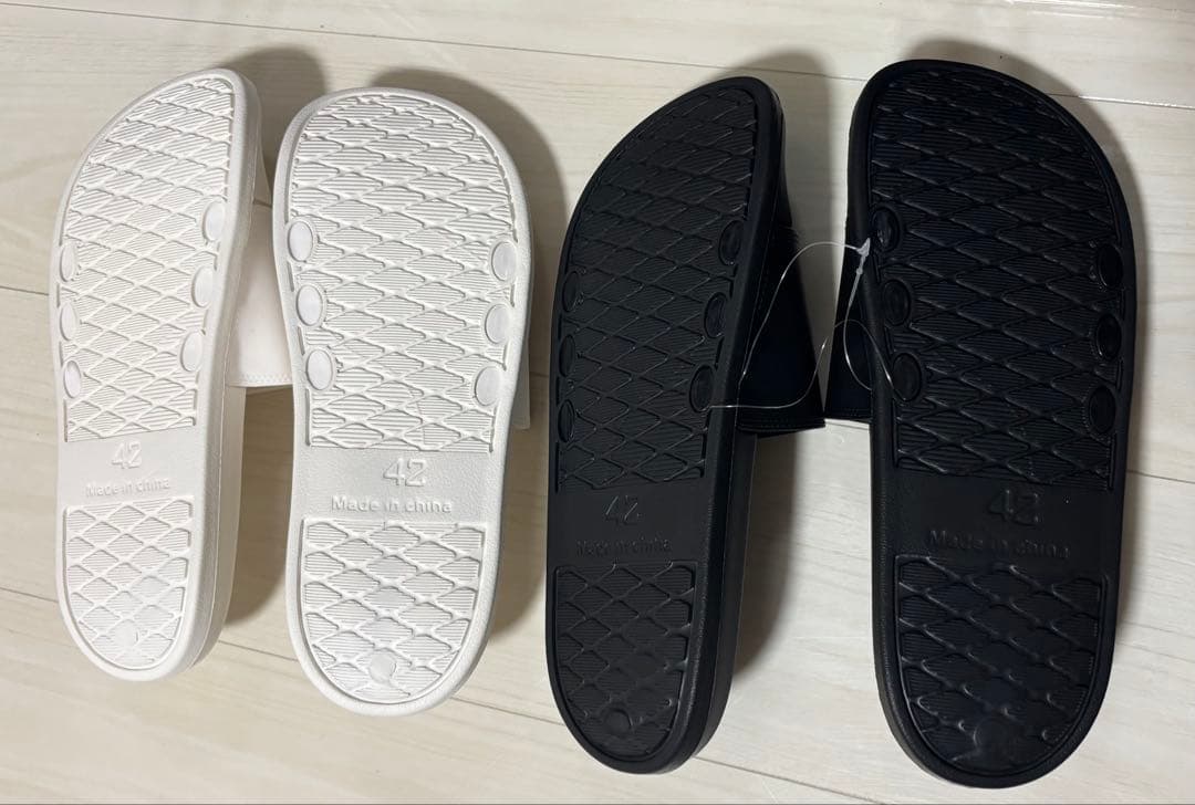 CLUBHAUS My Own SlideSandalsブラック、ホワイトセット