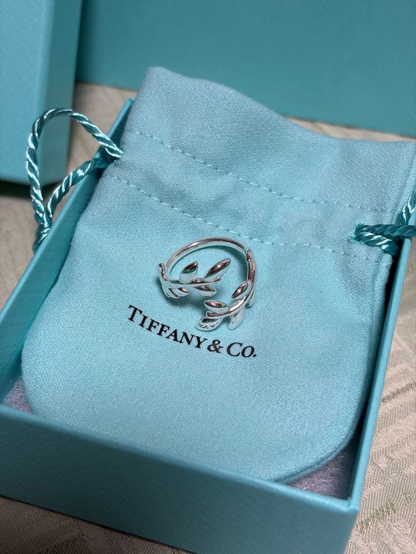 期間延長土日お値下げ❗️Tiffany & Co. オリーブリーフリング