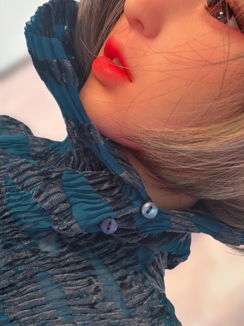 ISSEYMIYAKE FETE pleated top ブルードット模様