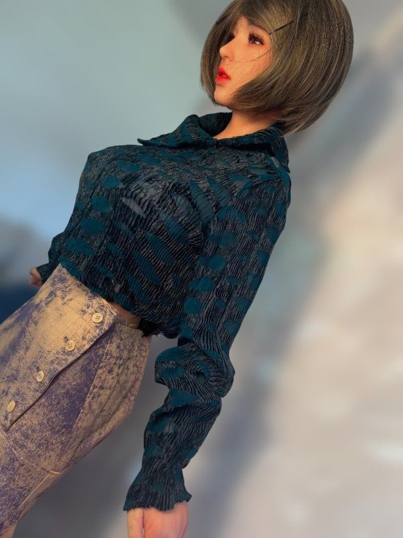 ISSEYMIYAKE FETE pleated top ブルードット模様