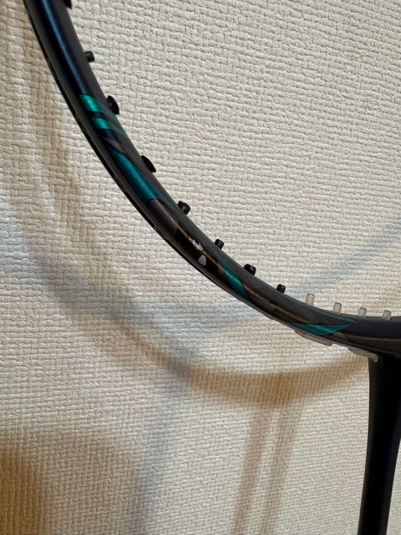 ヨネックス　YONEX ナノフレア800プロ　4UG6