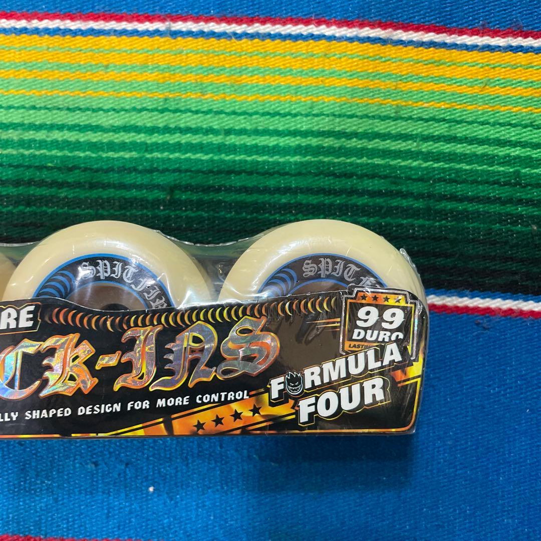 スピットファイアSPITFIRE LOCK 99A ウィール 55mm