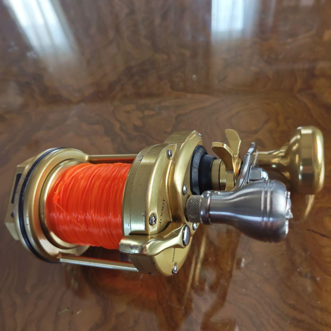 金属製オレンジスプールリール